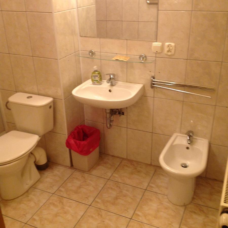 Villa Centrum With Access Kitchen (Adults Only) Zielona Góra Exteriör bild